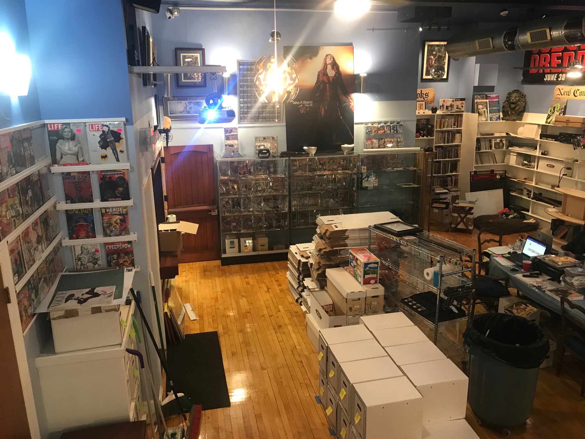 Store Image